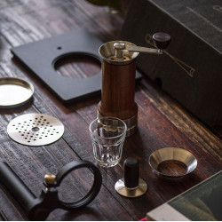 Aram kahvi + teline (brown)