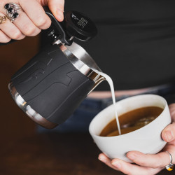 Flair Milk Pitcher – maidonvaahdotuskannu
