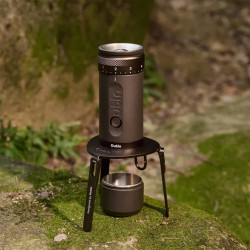 OutIn Foldable Coffee Stand  – kokoontaitettava kahvinkeittimen pidike