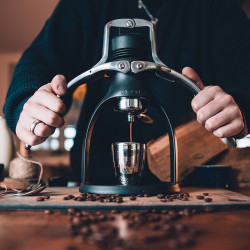 ROK espresso GC musta
