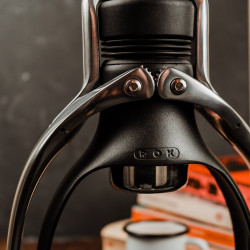 ROK espresso GC musta