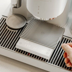 Timemore Mirror Basic 3 (valkoinen) – digitaalinen barista vaaka