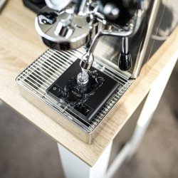 Varia AKU – digitaalinen barista vaaka (musta)