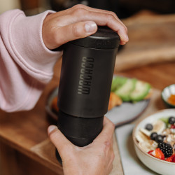 Wacaco Prestina (coal black) – kannettava kahvinvalmistin